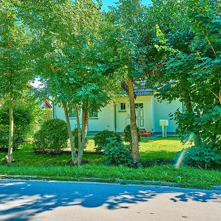 Gertruds Leuchtturm Strandnah Appartement Zingst